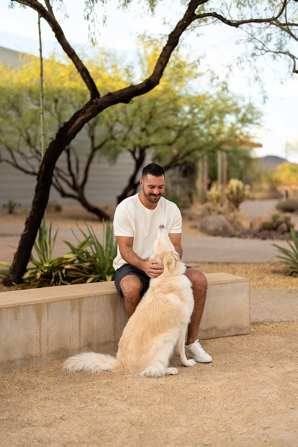 Max, who has suffered from addiction, and his dog Leo